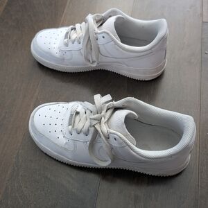 Nike Kids' White Low-Top Sneakers
